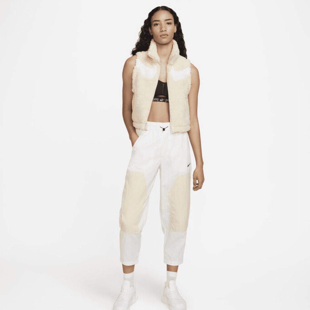 NWT Nike Swoosh woven high waist paneled pants in cream M